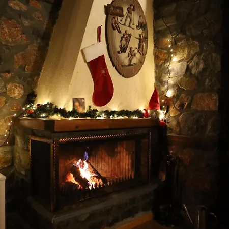 Апартаменты παραδοσιακή μεζονέτα στον π.άγιο αθανάσιο *