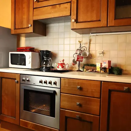 παραδοσιακή μεζονέτα στον π.άγιο αθανάσιο * Палайос-Агиос-Атанасиос