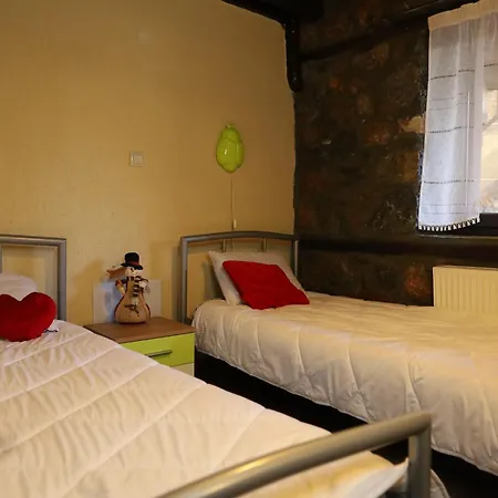 παραδοσιακή μεζονέτα στον π.άγιο αθανάσιο Apartment *