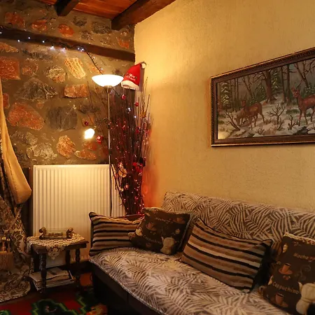 παραδοσιακή μεζονέτα στον π.άγιο αθανάσιο Апартаменты Палайос-Агиос-Атанасиос