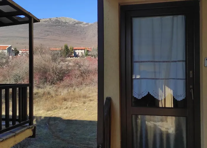 παραδοσιακή μεζονέτα στον π.άγιο αθανάσιο